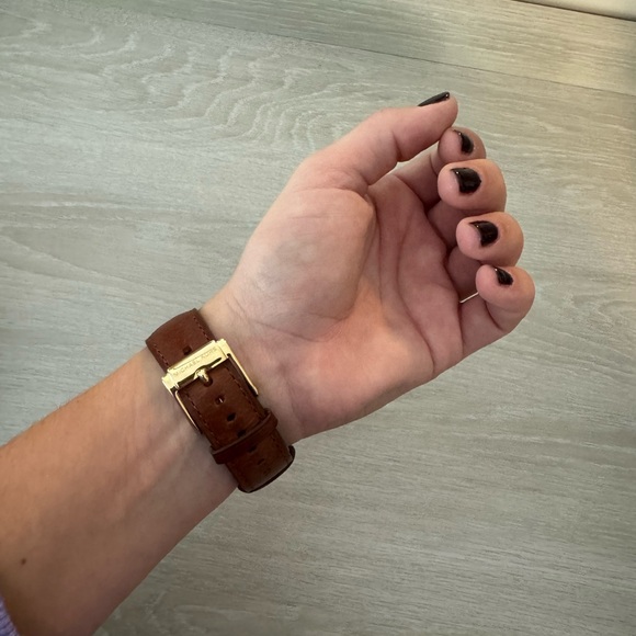 Michael Kors watch - worn 3 times! - Picture 9 of 9